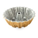Molde Cut Crystal Bundt® - Nordic Ware. - Imagen 3