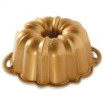 Molde Anniversary Bundt® Gold - Nordic Ware.