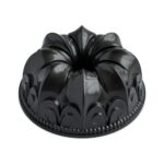Molde Fleur de Lis Bundt® - Nordic Ware.