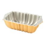 Molde Pan Classic Fluted - Nordic Ware. - Imagen 3
