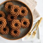 Molde Heritage Bundtlette Mini Pan Gold - Nordic Ware. - Imagen 2