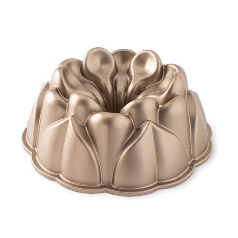 NDW.93848 Molde Magnolia Bundt® - Nordic Ware. - Imagen 1